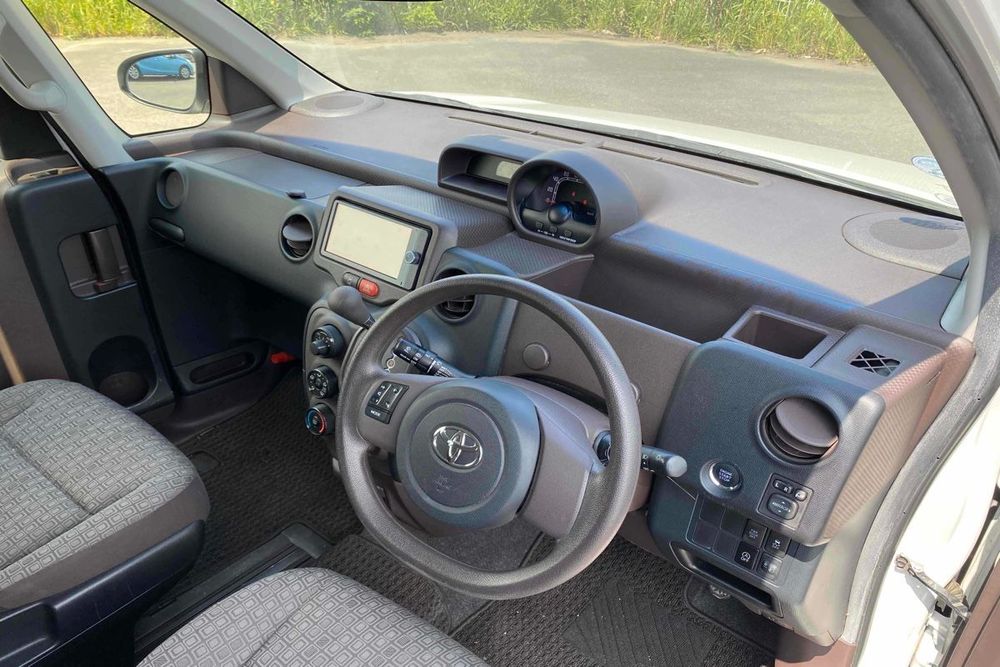 Local or import cars from kenya. Carhoot car Id 7