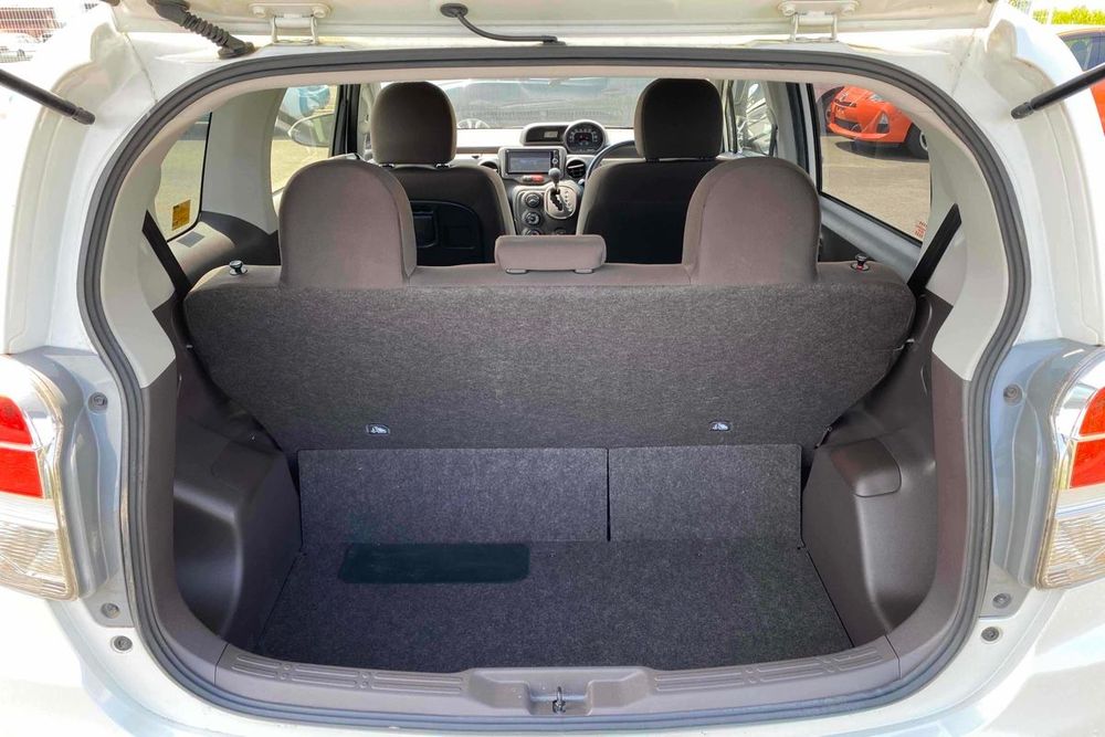 Local or import cars from kenya. Carhoot car Id 9