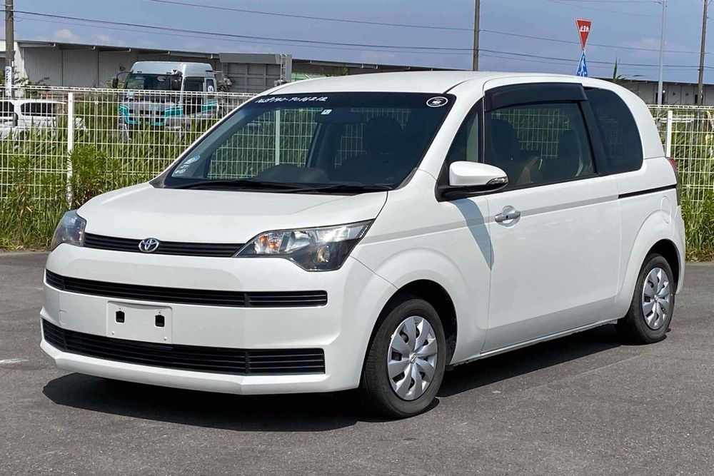 Local or import cars from kenya. Carhoot car Id 1