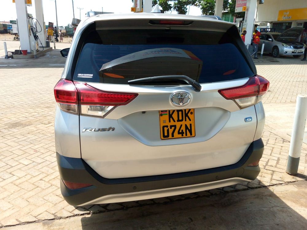 Local or import cars from kenya. Carhoot car Id 6