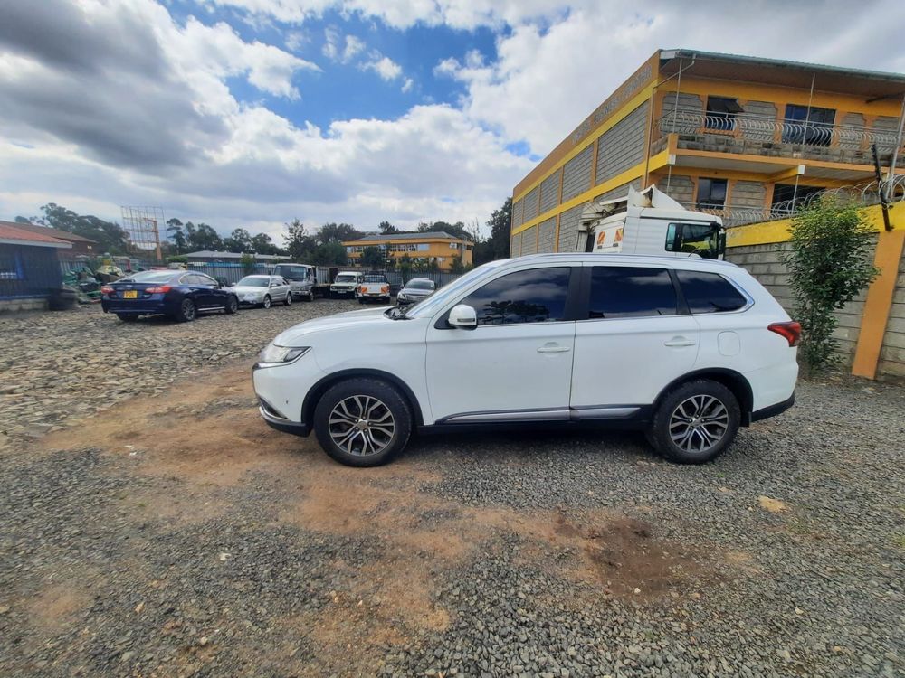 Local or import cars from kenya. Carhoot car Id 7