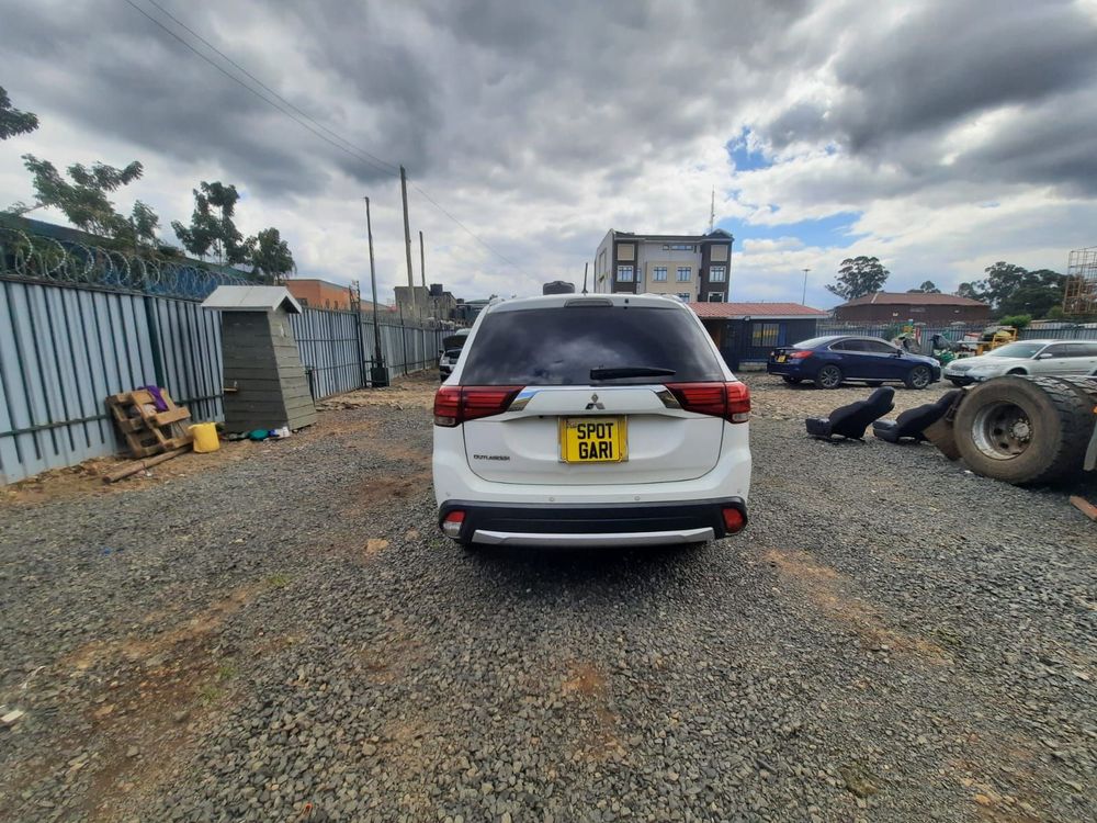 Local or import cars from kenya. Carhoot car Id 5